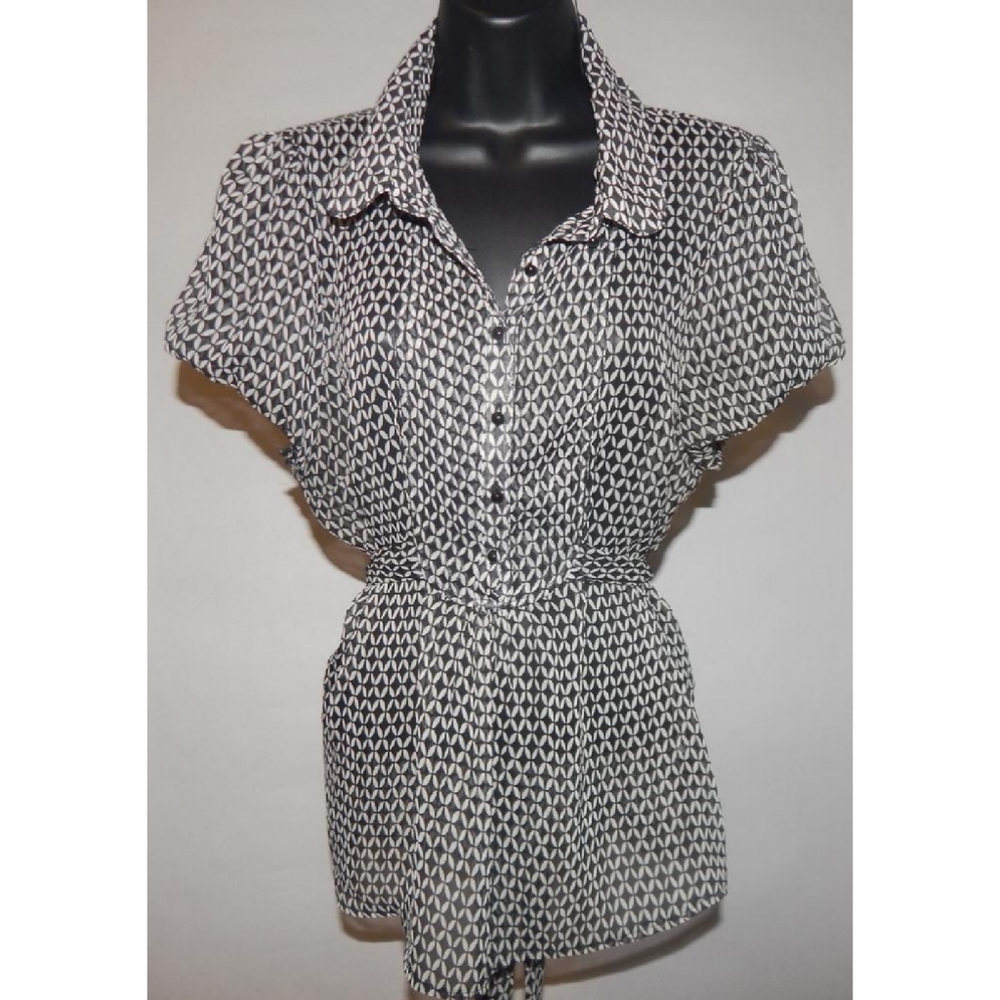 H&M Black and White Shirt 16